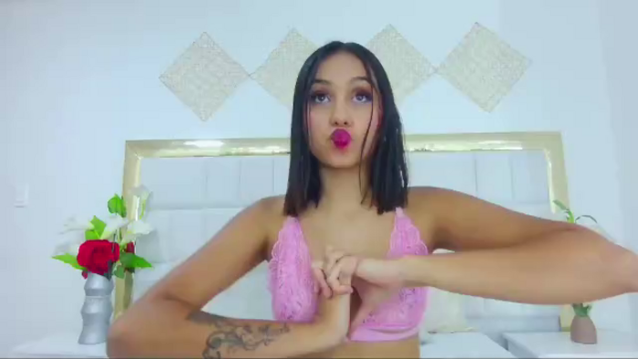 mia-harrys