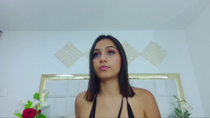mia-harrys