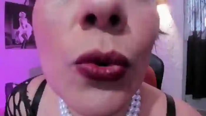 2024/12/12/flirt4free-martina-foxy-13-56-38