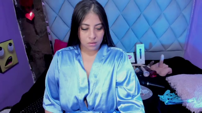 luisana-boobs