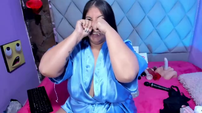 luisana-boobs
