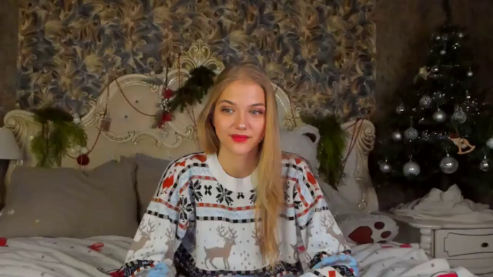 chloe-lins