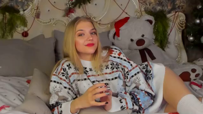 chloe-lins