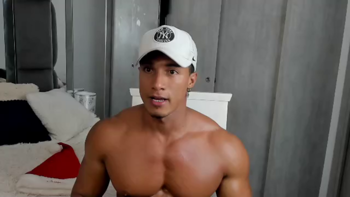 mat-strong
