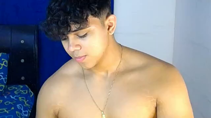 noah-prada