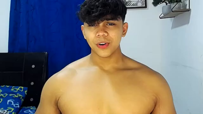 noah-prada