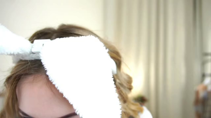 megan-floor