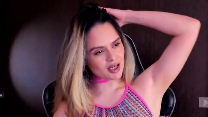 mia-summer