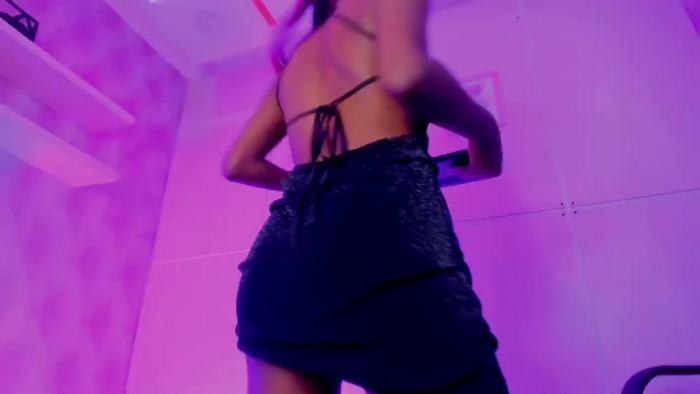 hylari-banks