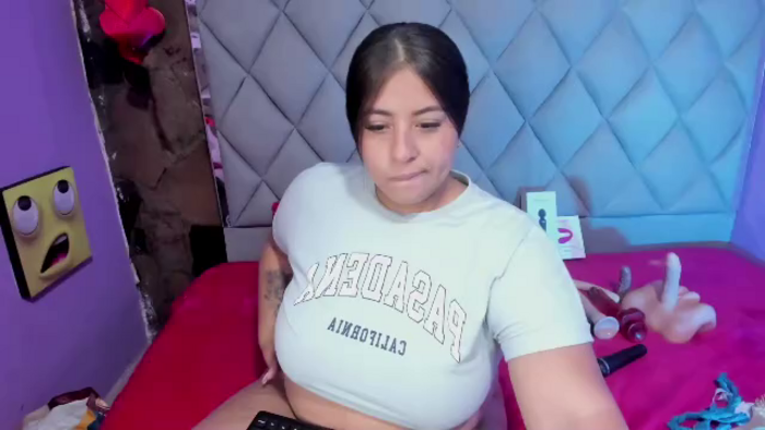 luisana-boobs