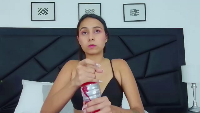 mia-harrys