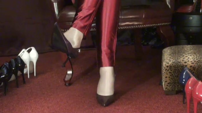 mistress-vivian
