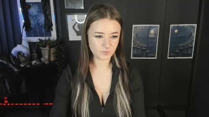 lily-loyd