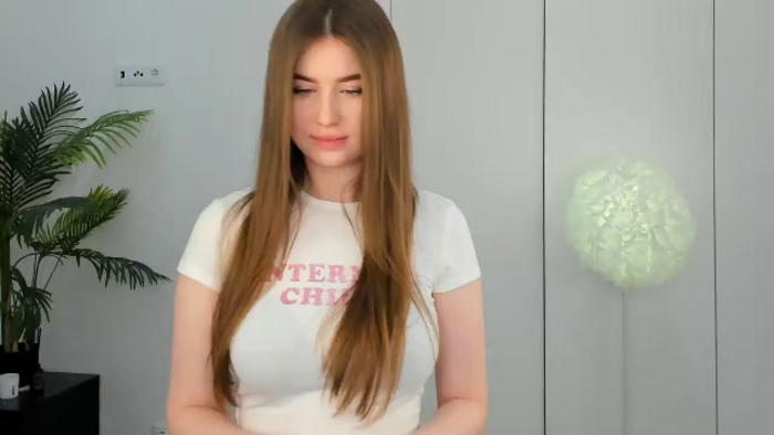 lilly-colins