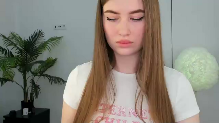 lilly-colins