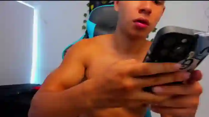 2025/02/02/flirt4free-kevin-bray-18-59-57