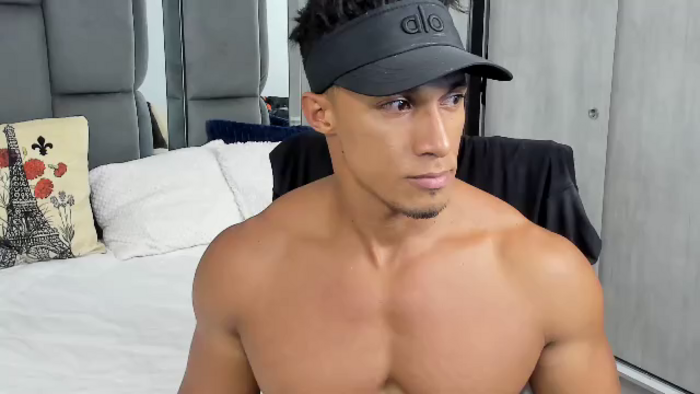 mat-strong