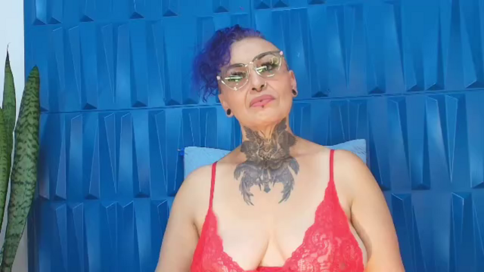 sandy-rosee