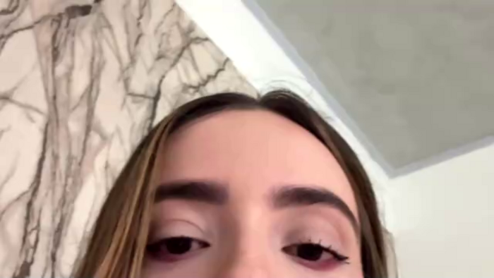 zoe-gray