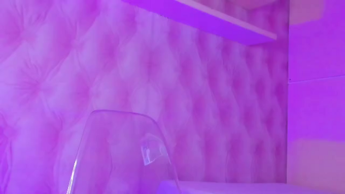 hylari-banks