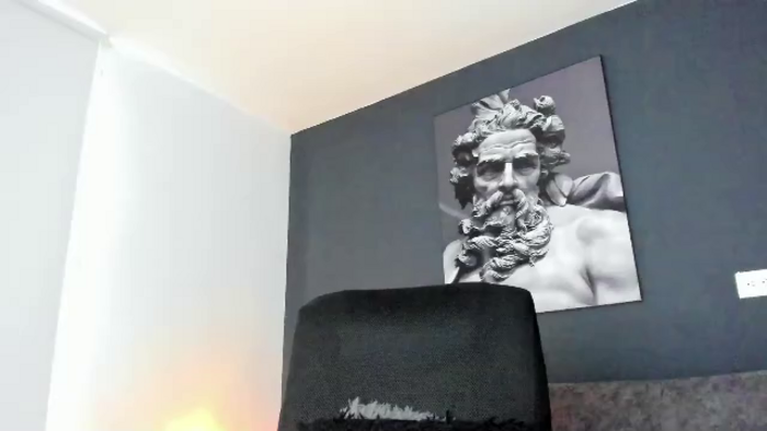 simon-leon
