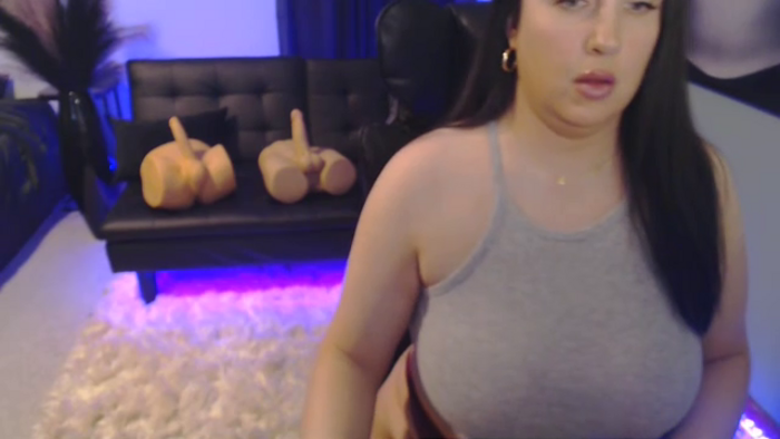 tia-bella