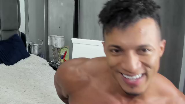 mat-strong