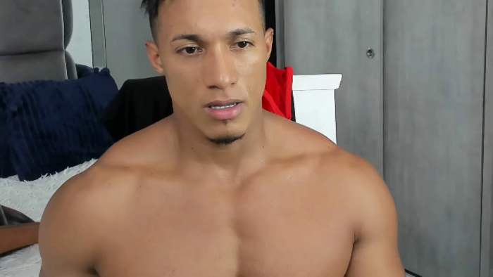 mat-strong