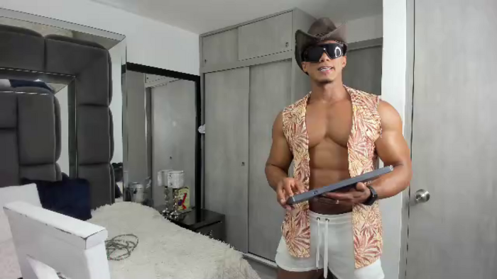 mat-strong