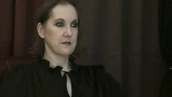 mistress-vivian