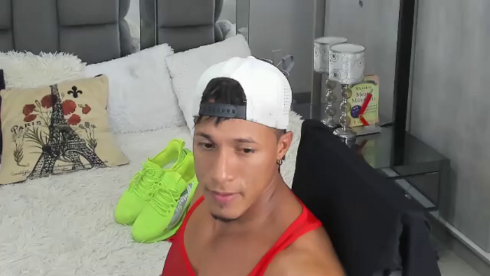 mat-strong