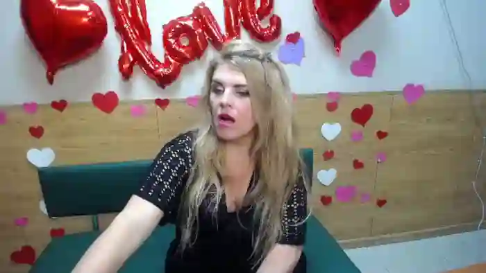 2025/03/03/flirt4free-julya-barbi-20-23-41