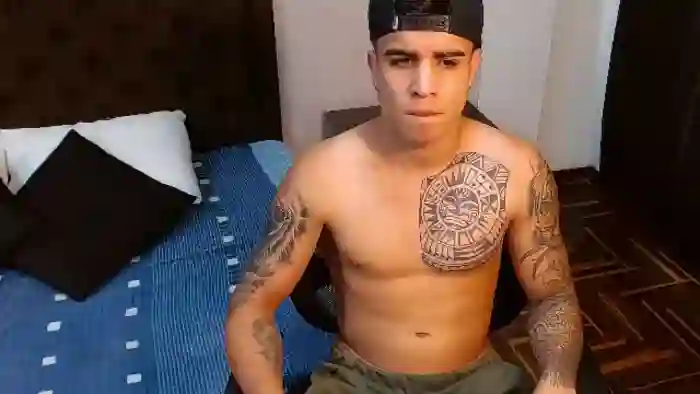 2025/03/03/flirt4free-harley-moore-17-06-26