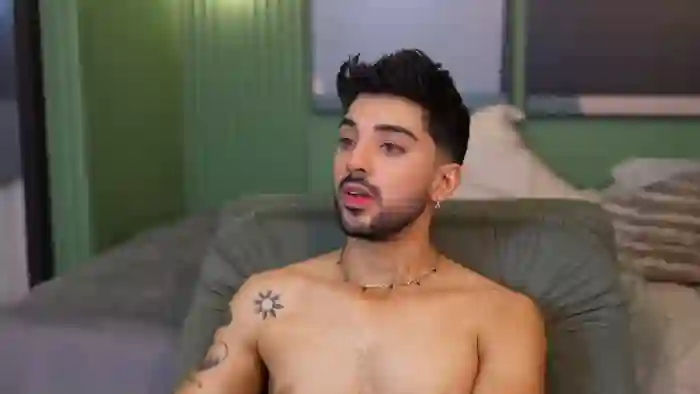 2025/03/03/flirt4free-matthew-and-luca-22-20-51