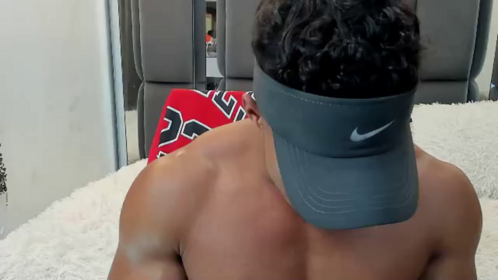 mat-strong