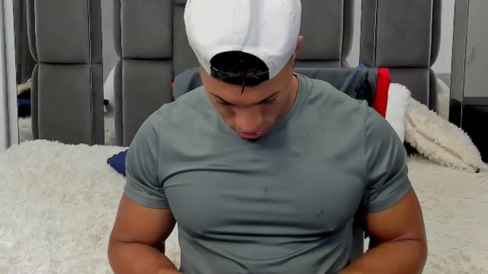 mat-strong