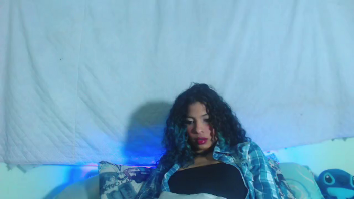 petite-ariana