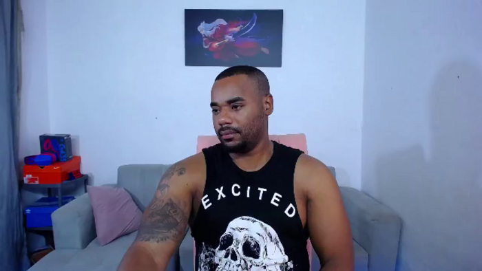 mack-holister