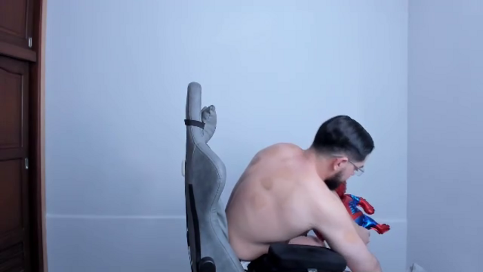 luigi-white