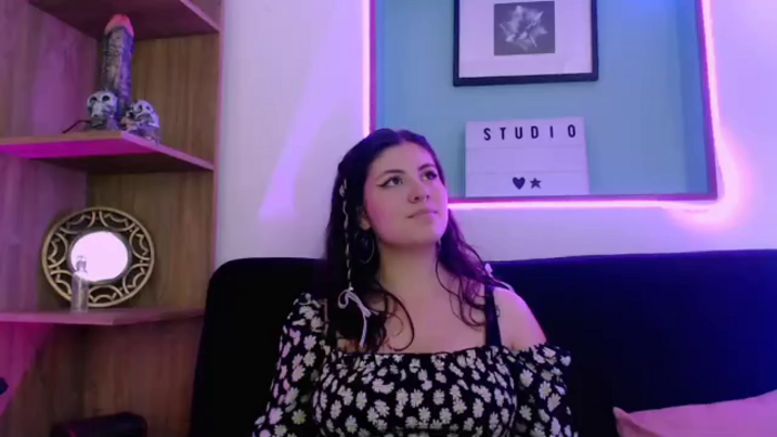 hannia-baileys