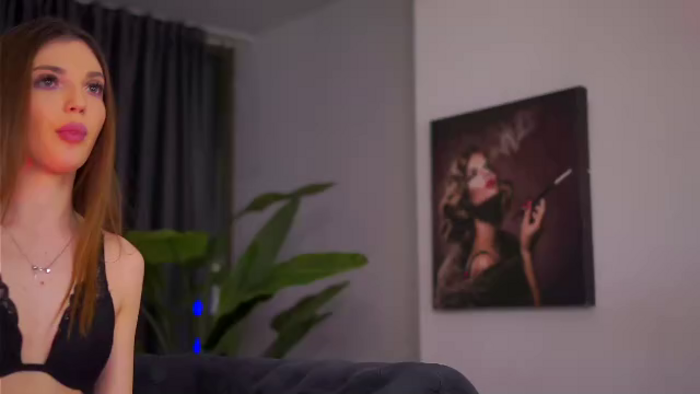 lara-grey