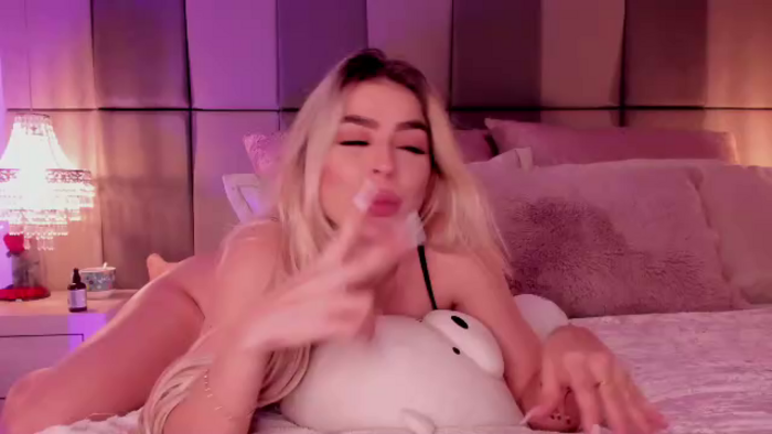 mia-klein
