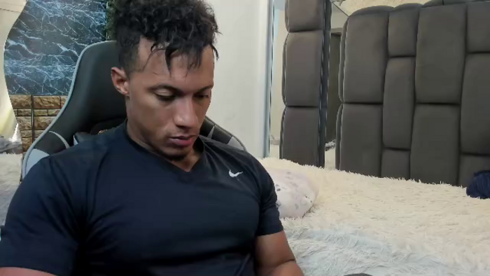 mat-strong