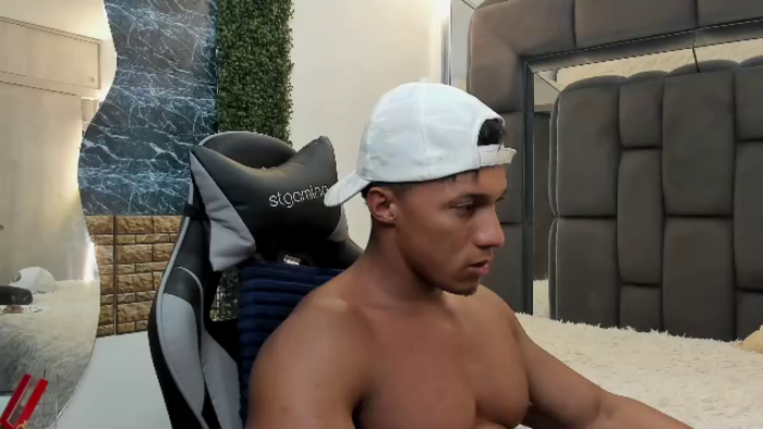 mat-strong