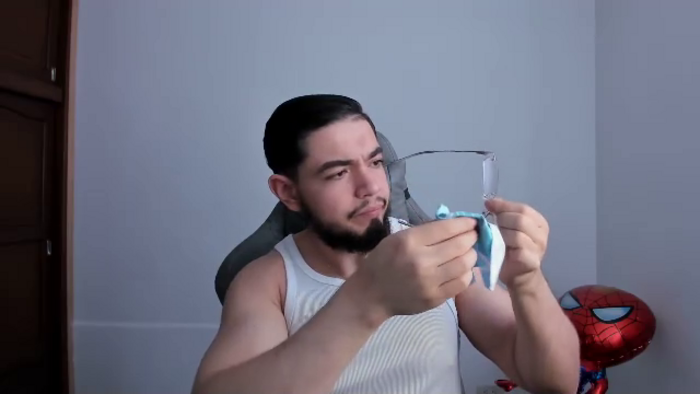 luigi-white