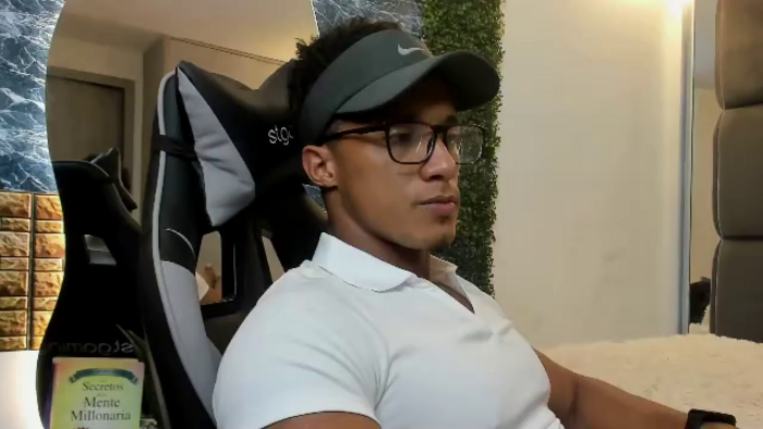 mat-strong