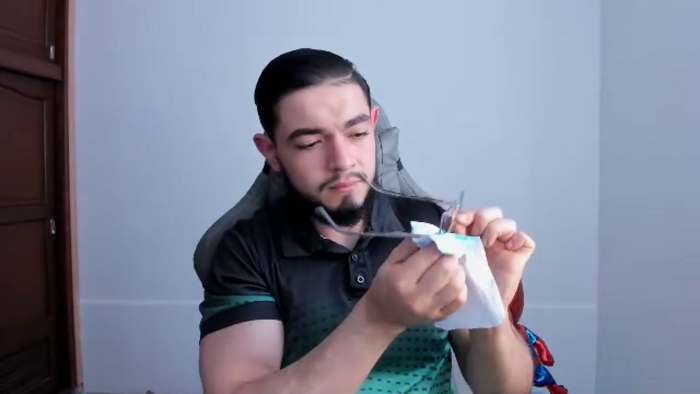 luigi-white
