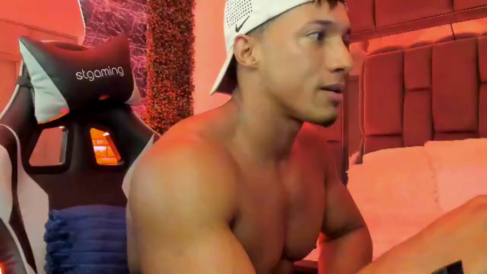 mat-strong