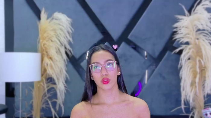 kylie-whitee