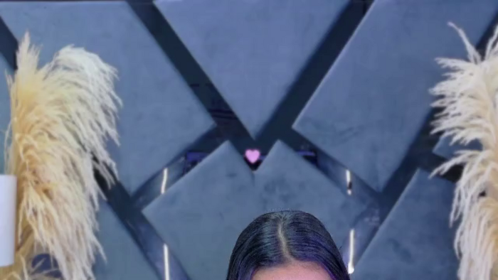kylie-whitee